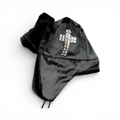 Chapka noir avec croix à strass argenté