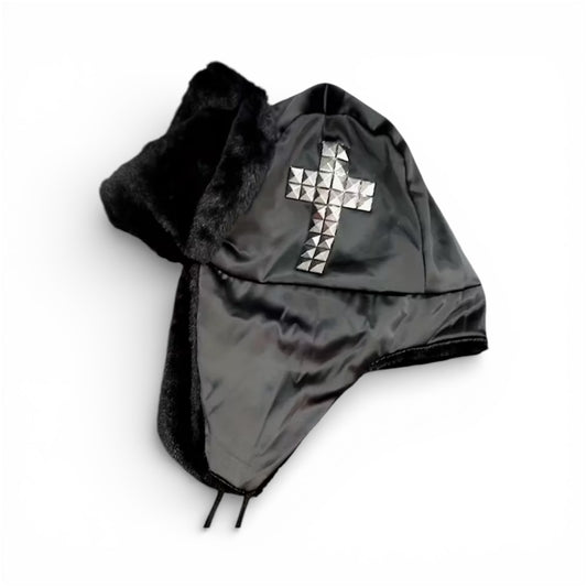 Chapka noir avec croix à strass argenté