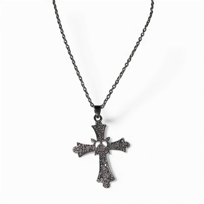 Chaîne pendentif croix diamant rose
