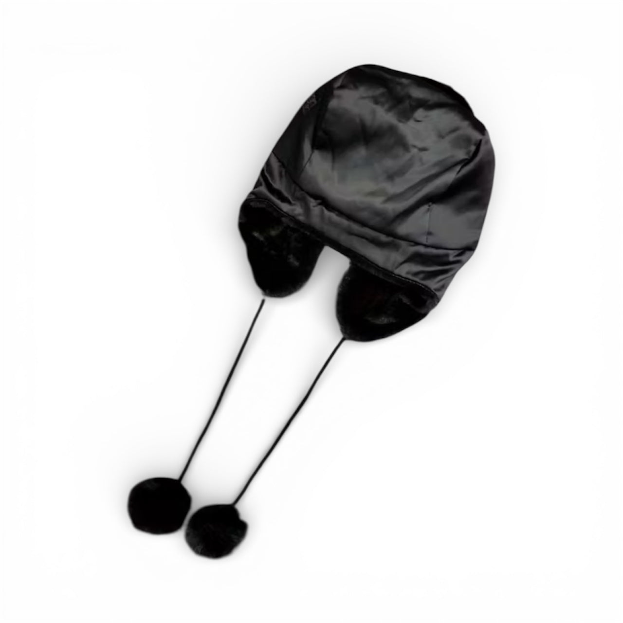 Chapka noir avec croix à strass argenté