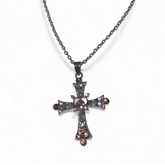 Chaîne pendentif croix diamant rose