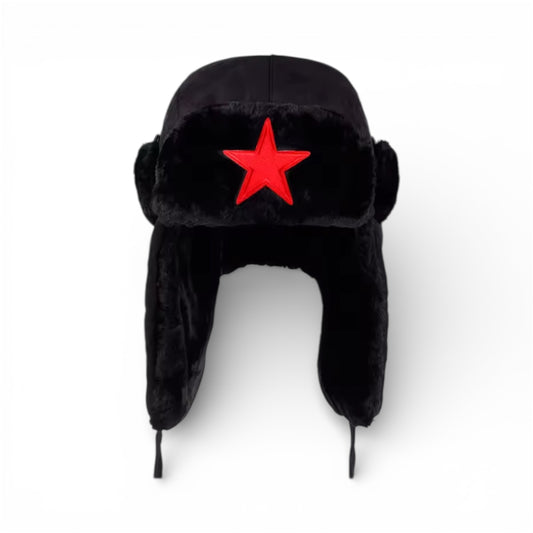 Chapka noir à étoile rouge