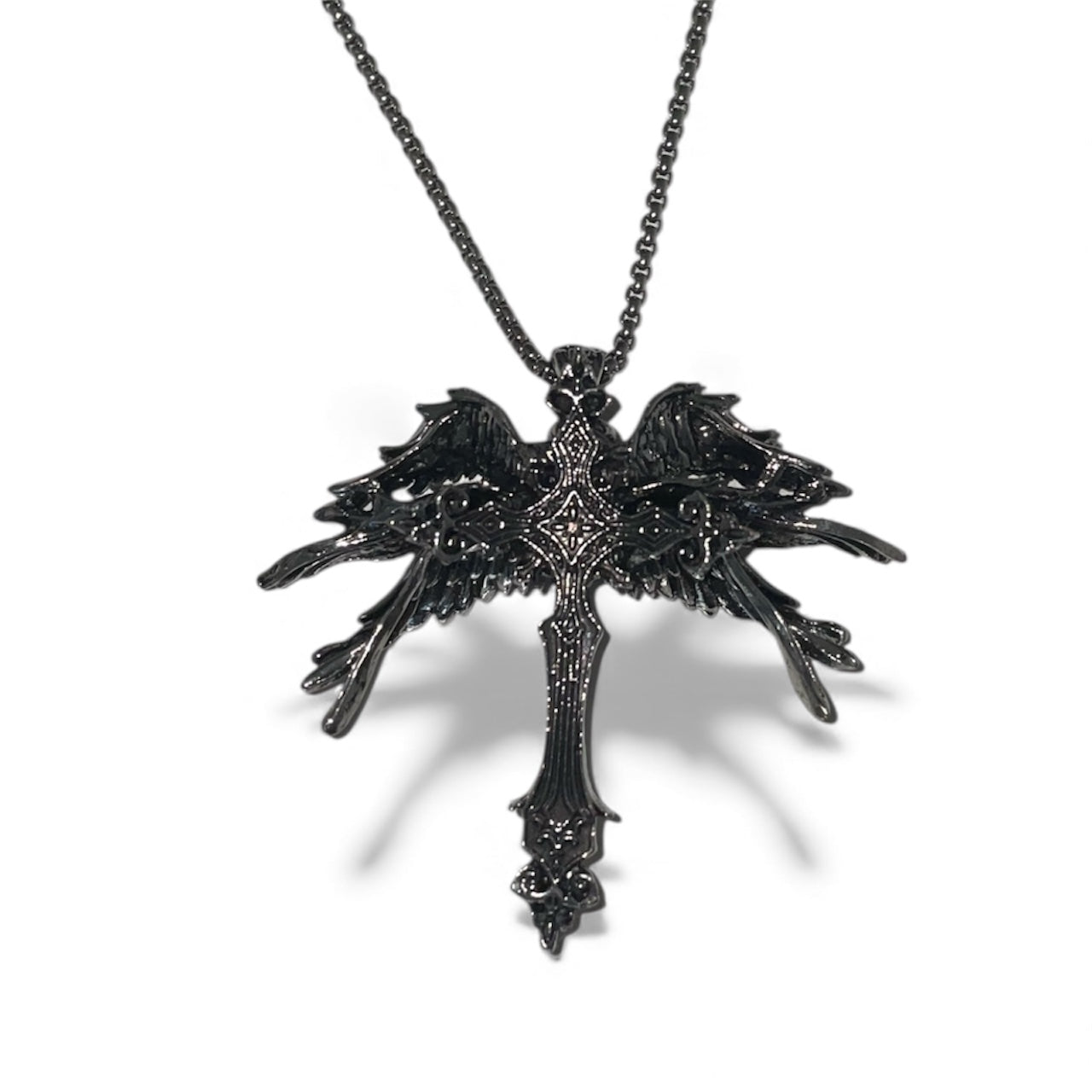 Chaine pendentif croix ailé