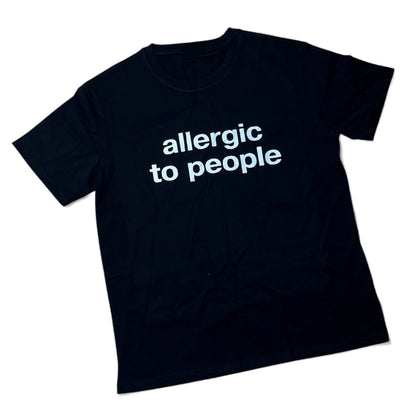 T-shirt noir allergic to people slogan