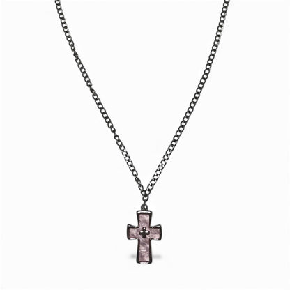 Chaîne pendentif croix rose