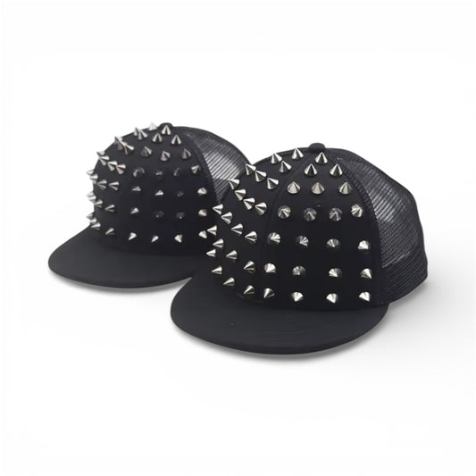 Casquette à pics emo y2k